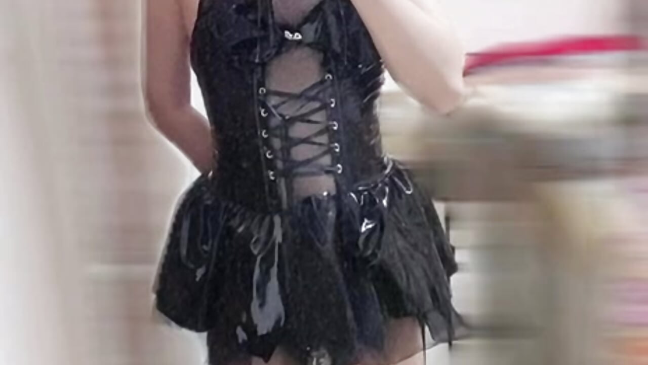 a little sissy boy, who want to play it ~ - vidéo du modèle de showcams SophiaS
