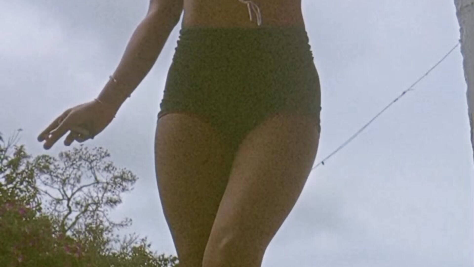 Mi antigua casita de campo 🚜😄 LINDOS RECUERDOS Y SEXY🔥❤️ - video của người mẫu cam SOL_BITTTCH