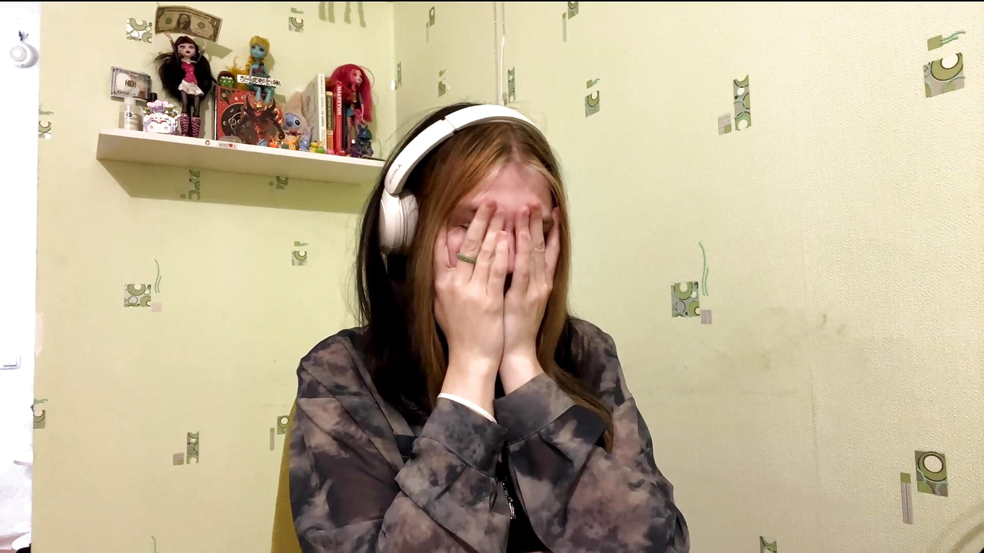 im shy soryy🙈 - video by Katyytv cam model