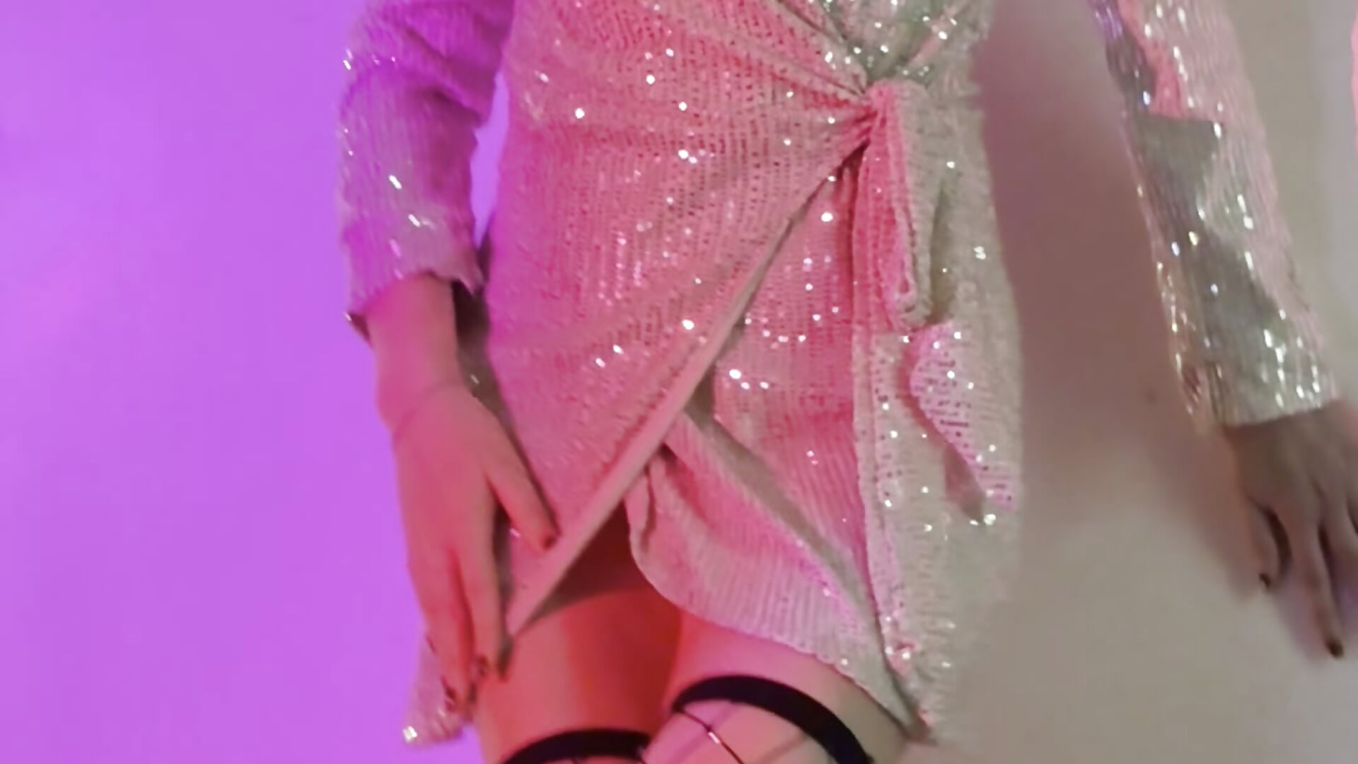 LuxuryMistress — filmik MistressErika, modela(-lki) na kamerkach