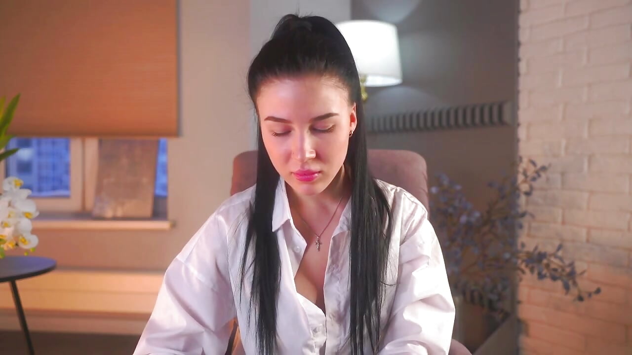 just me – video od webkamerové modelky AmiFieldson