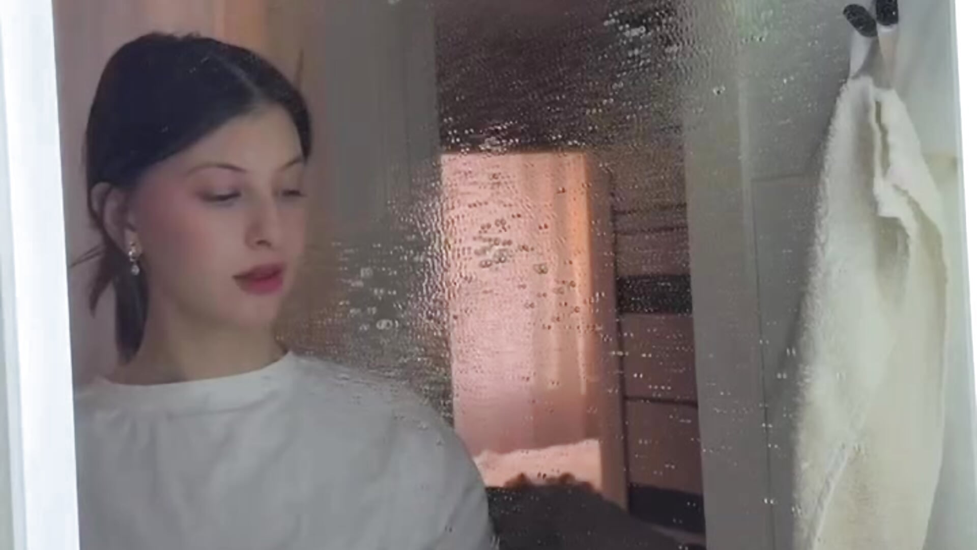 oops - vídeo de la modelo de cam LouiseChavez