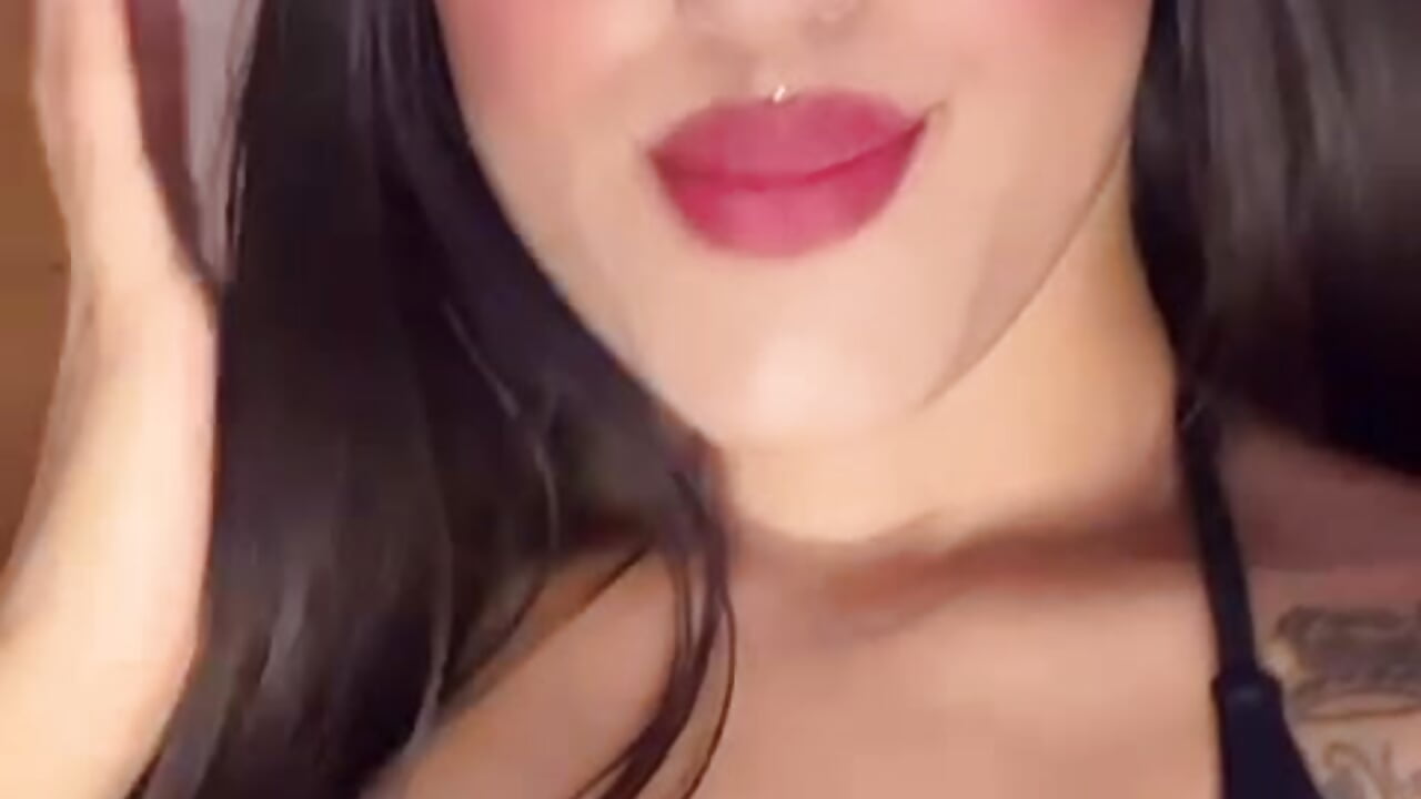 you want kiss me ? ♥ - 視頻由 im_sabrina_cute 主播提供