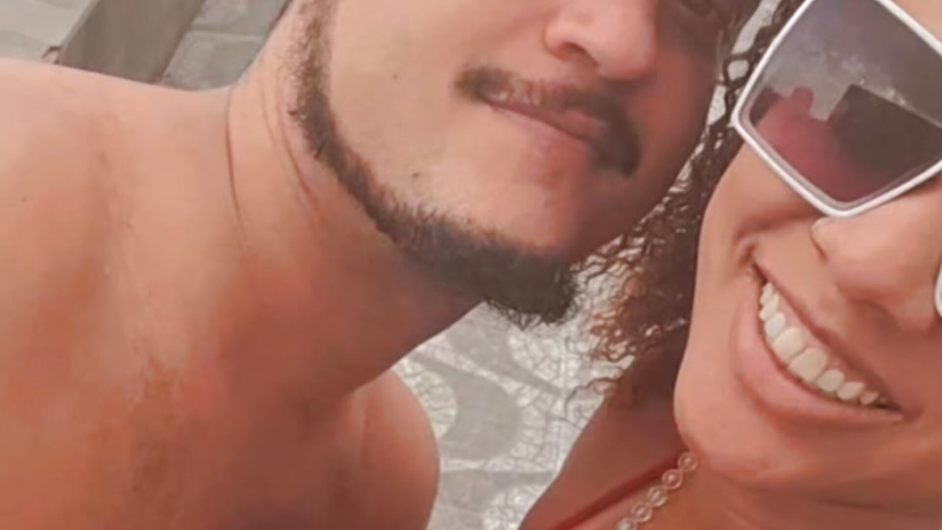 Dia feliz com ela.