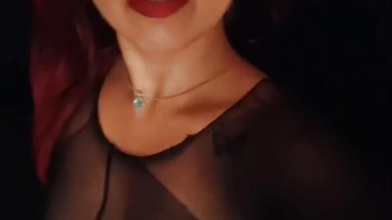 my whole body in nylon🔥 - vidéo du modèle de showcams roxxy_white