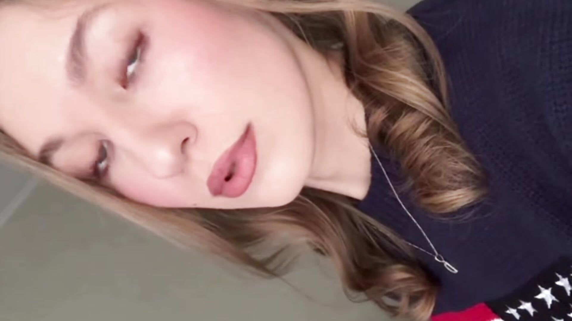 Also me ^^ - video by JoyeHappe cam model