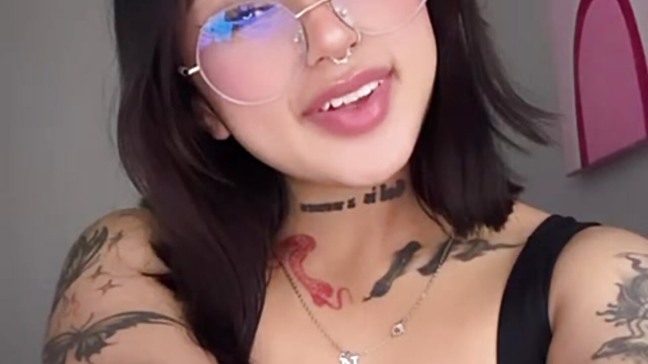 Hi - video by mia07_ cam model