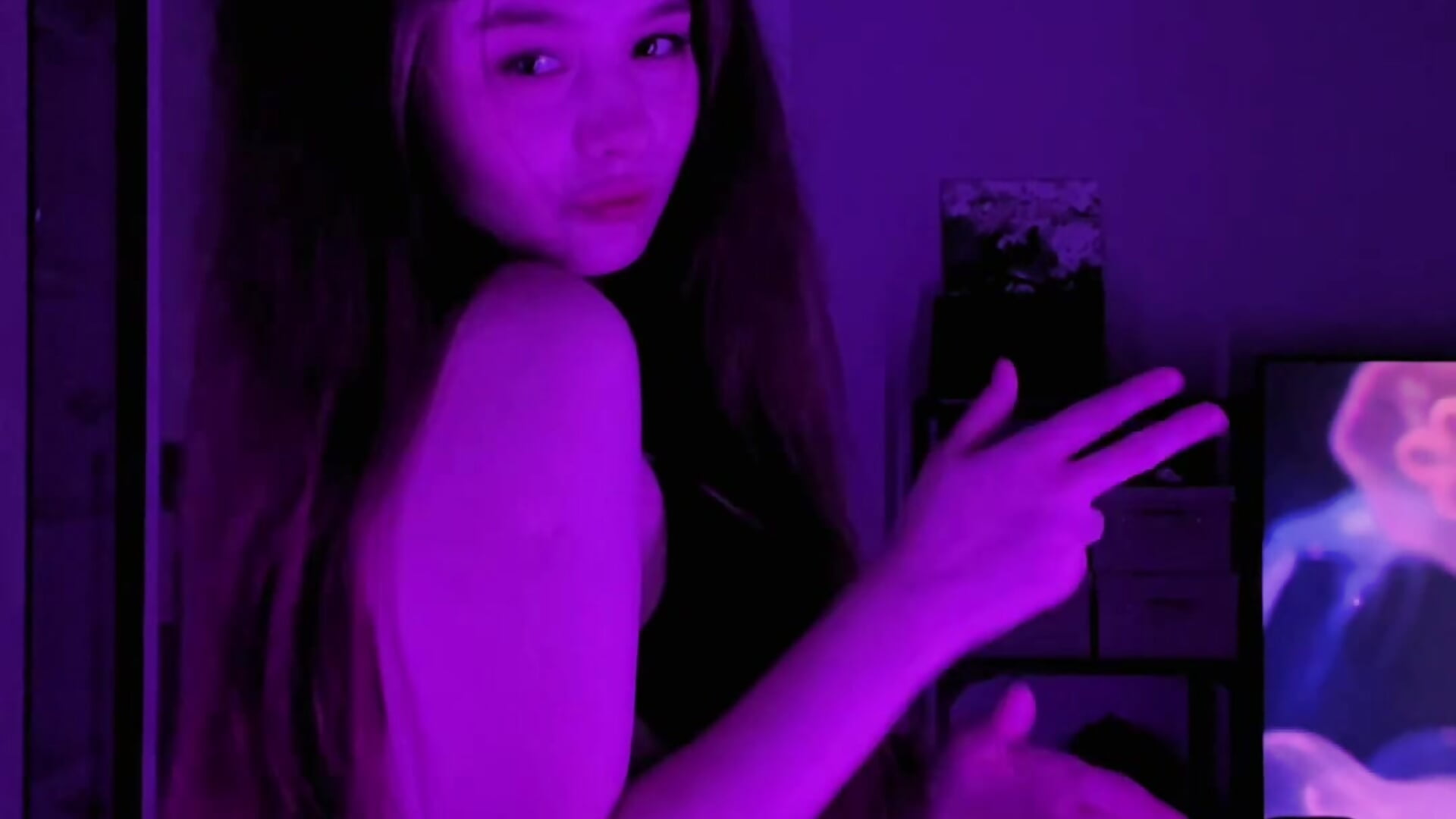 I'm dancing here)🥰 - video by bogduzy cam model