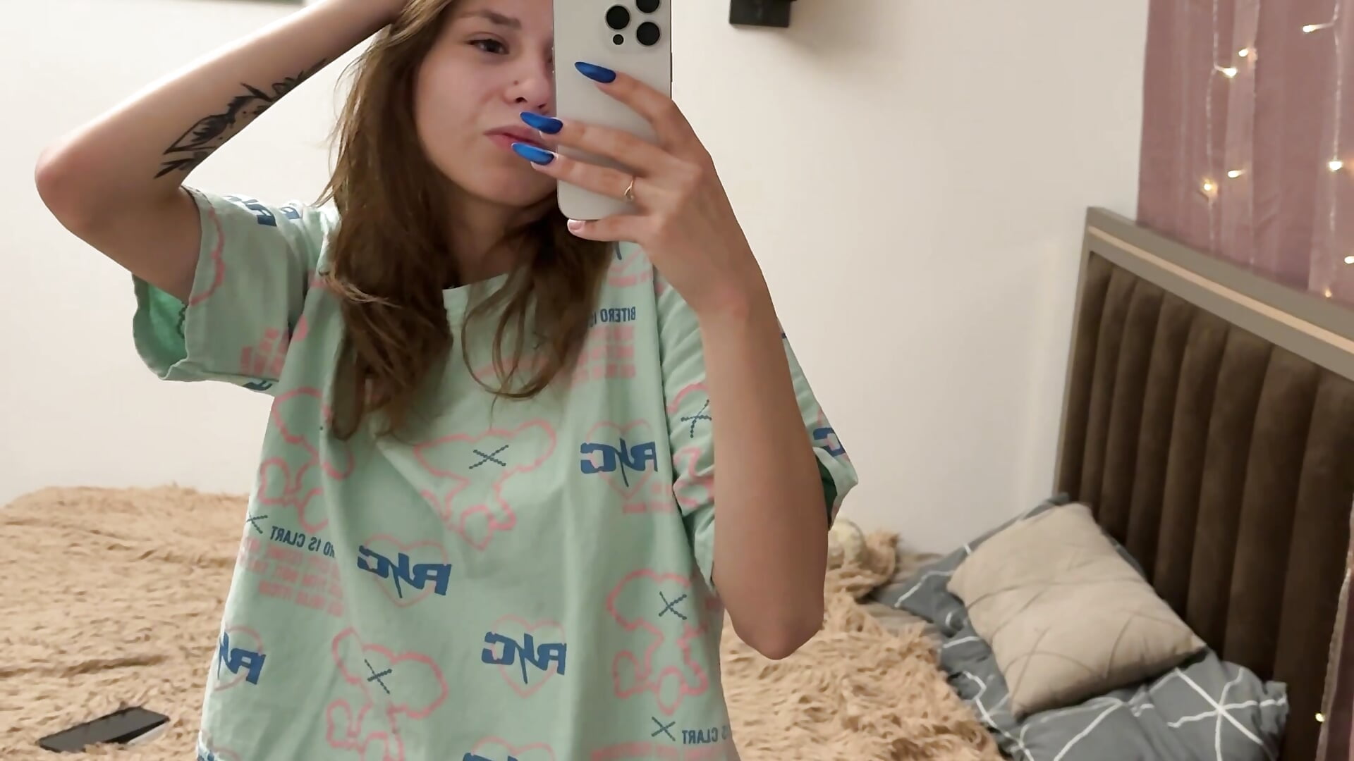 Waiting you - βίντεο μοντέλου AsleyStouer