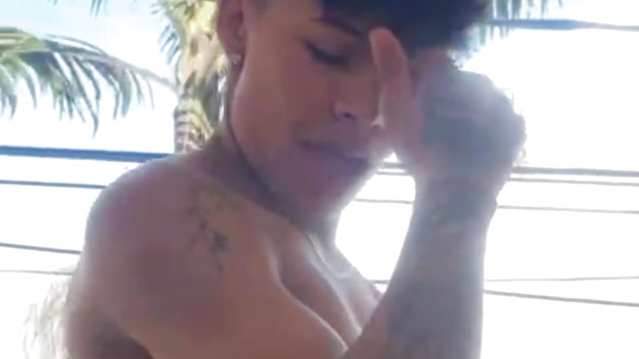 About me 🔥 – video od webkamerové modelky Dogan_Renzo0