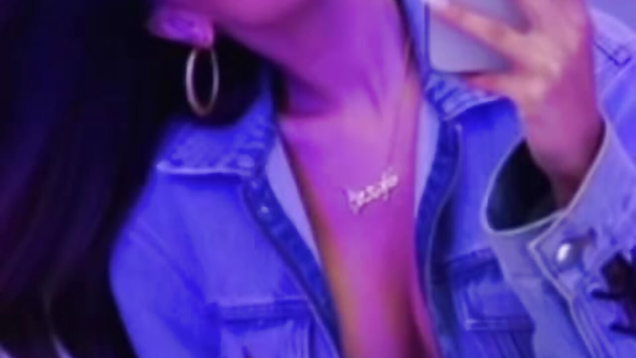 😈Naughty…– KcassieeK kameramodell videója