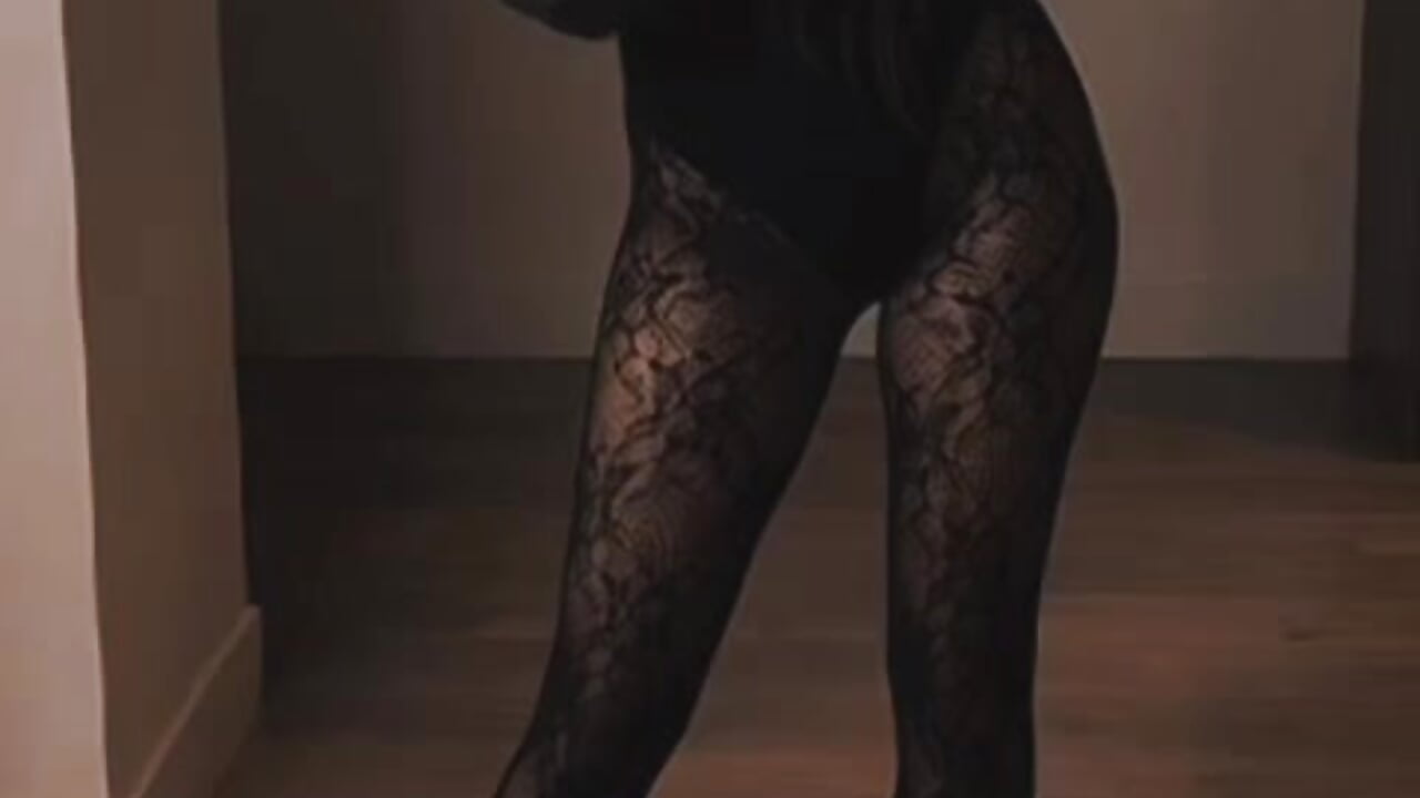 sexy in black 🍫🩷– KcassieeK kameramodell videója