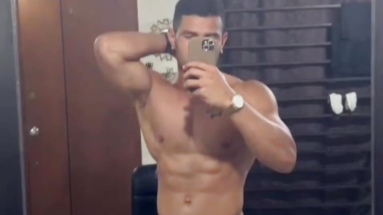 WhatsApp Video 2026-01-16 at 11,09,42 AM – видео вебкам-модели Billy_Douglas_