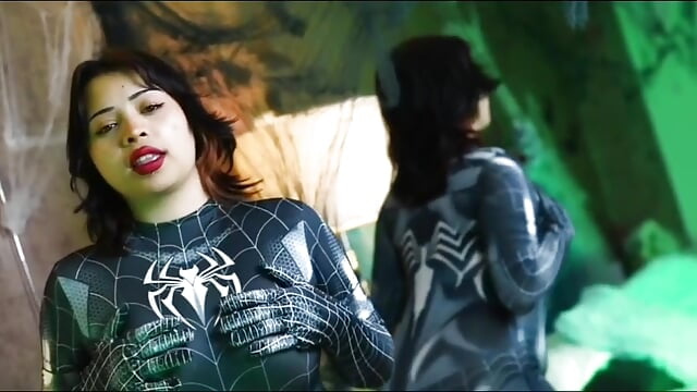 🕷️🕷️ - video by IzisLust cam model