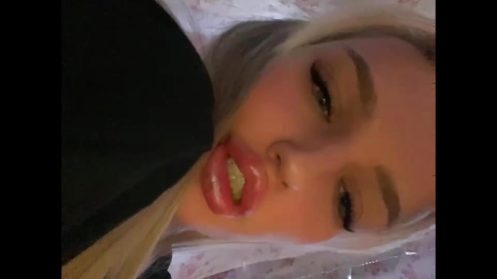 Hi it's me ^-^－カメラキャストのAmyLowe04の動画