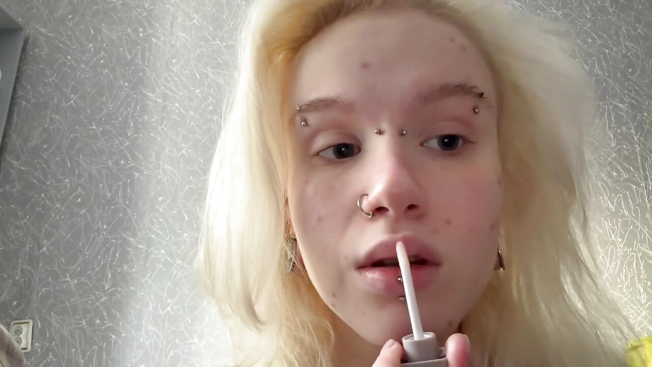 Makeup routine – video od webkamerové modelky Mia_WaterFall