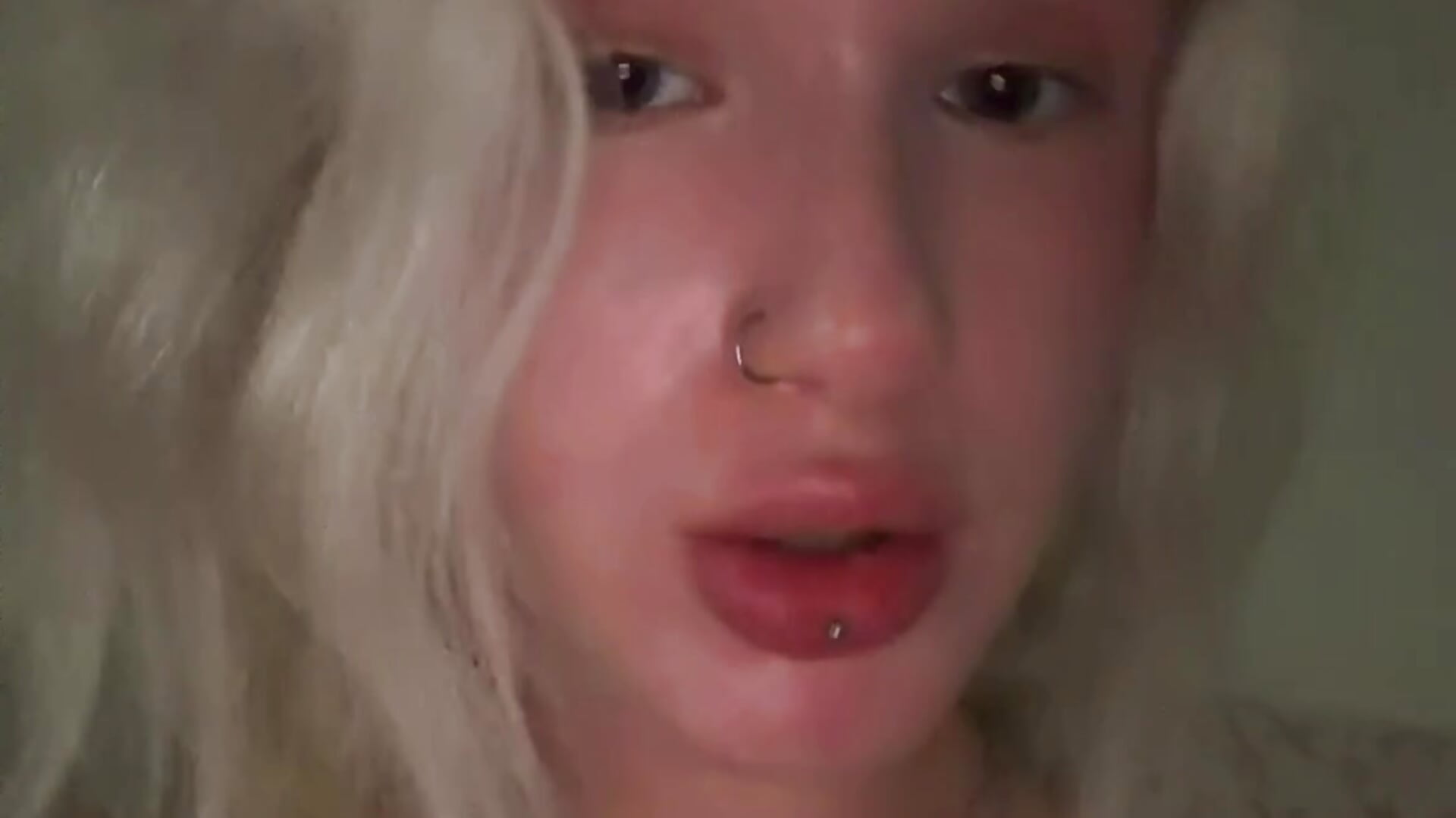 short cute lipsync ;3 – video od webkamerové modelky Mia_WaterFall