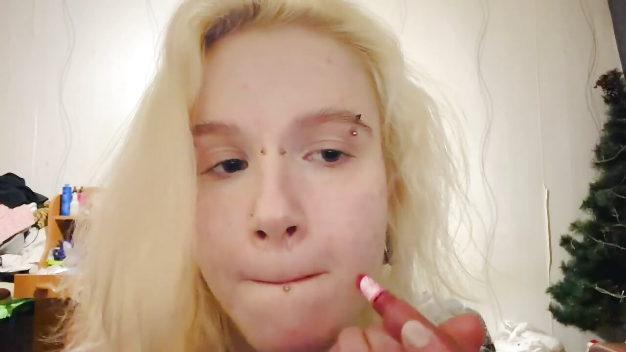 Morning routine – video od webkamerové modelky Mia_WaterFall