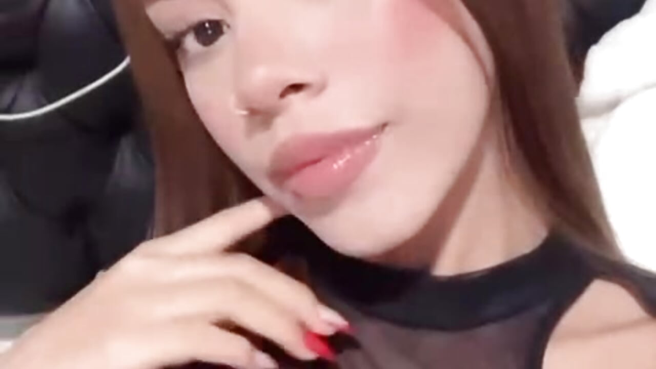 MEET ME - video oleh model kamera BellaMoon_