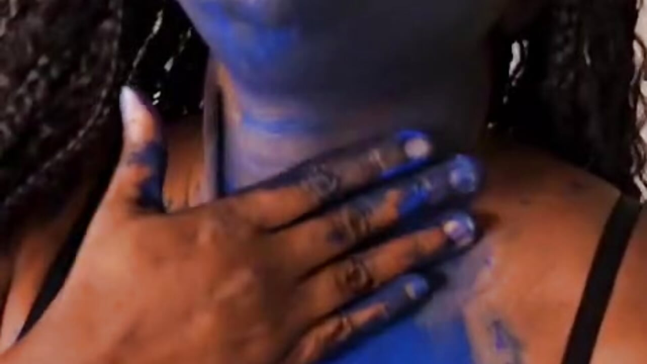 When paint awakens the senses💙🌟 - video by Naomi_Jackson_ cam model