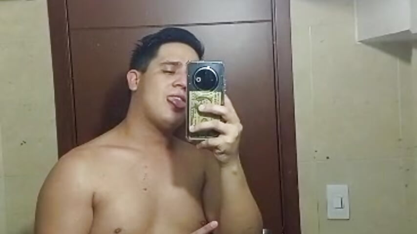 1000019040 – видео вебкам-модели Apolo_Hot