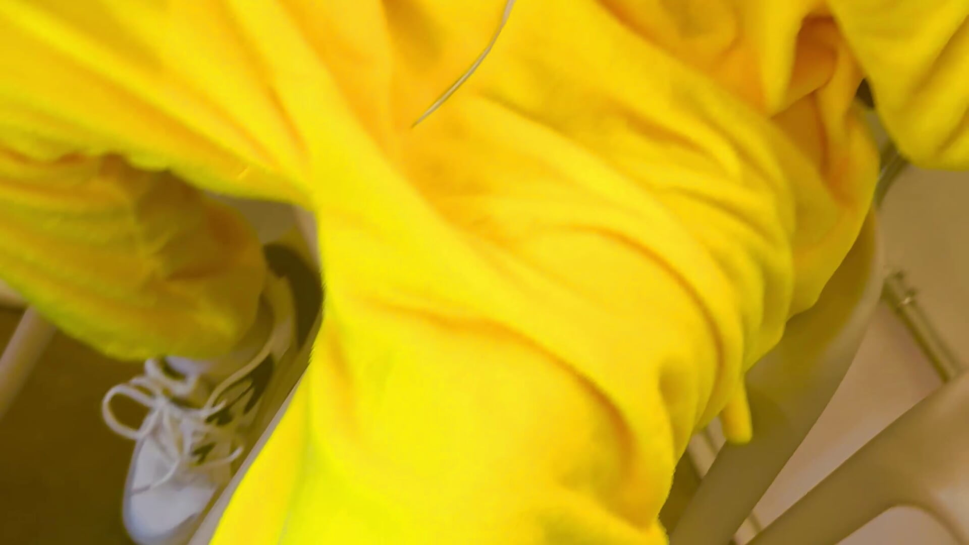 Enjoying my ice cream in my Pikachu costume💛💛 – video od webkamerové modelky Naim_TheKing