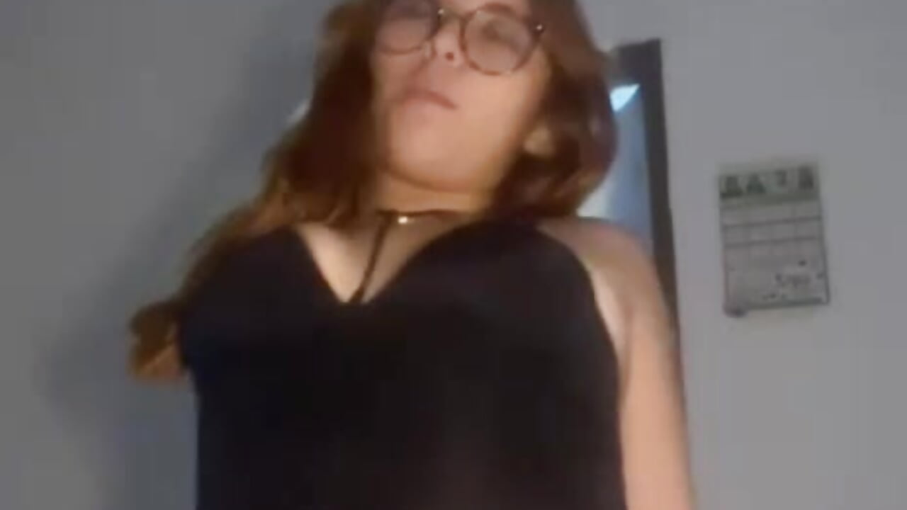 🤍 Baddie For You 🤍 – video modela na kameri baddieasiantv