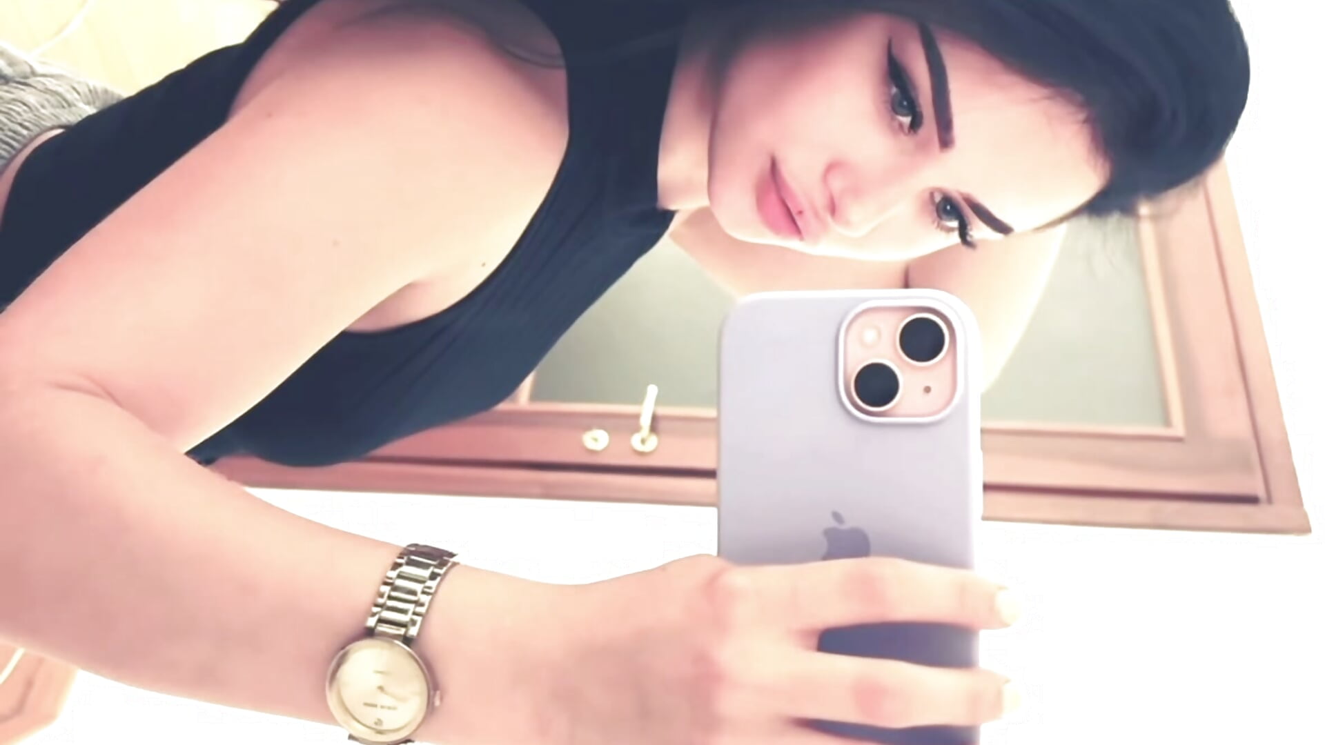 Vibe - clip cu Silena_sky model videochat