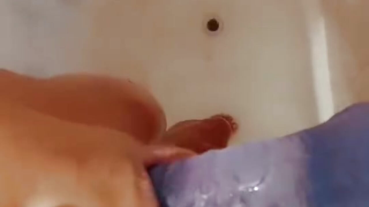 1533 – видео вебкам-модели Damfgoddess