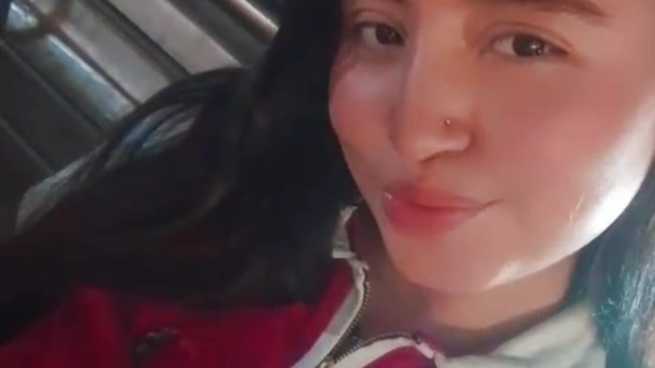 kiss) - video di angelhotlatina18 modella di cam