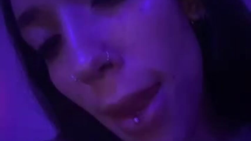 79059259539__0220C7CD-04FF-4D64-94C3-B776AABF17BE - video van MamiSoft420 cam-model