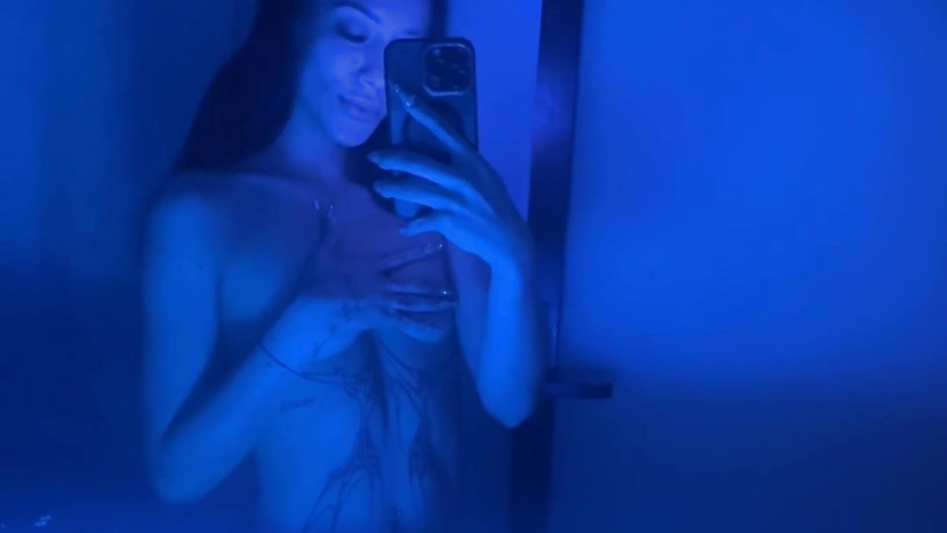 997C1072-8711-4635-B8A1-2AF3432E1826 - βίντεο μοντέλου MamiSoft420