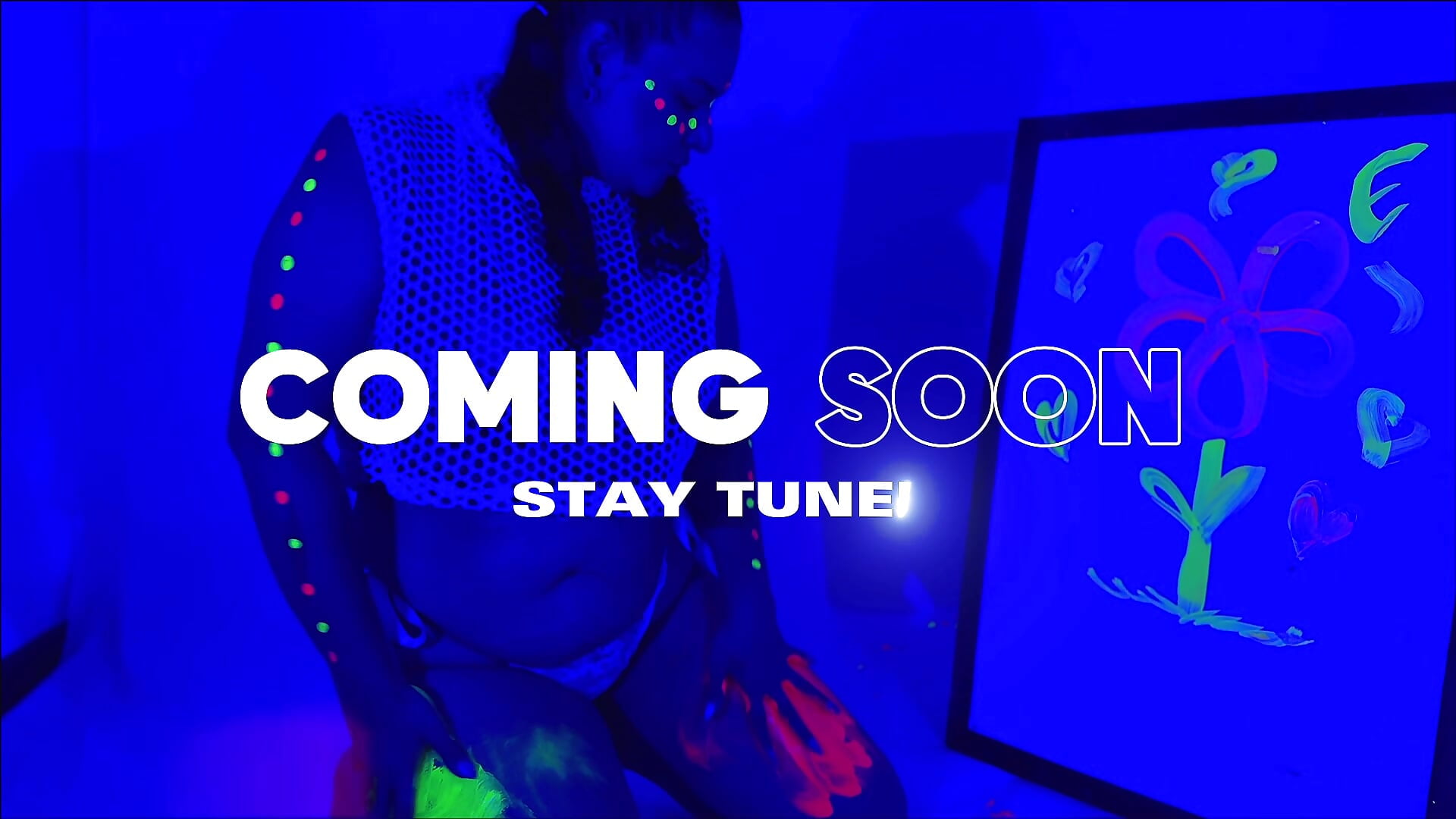 neon paint - video by skarlethbelluci cam model