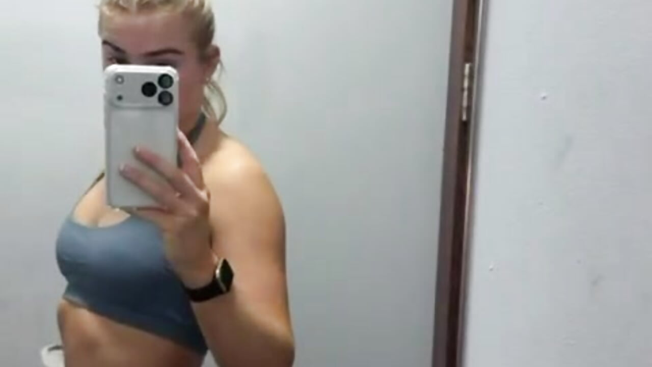 me x - Hannahskye adlı kamera modelinin videosu