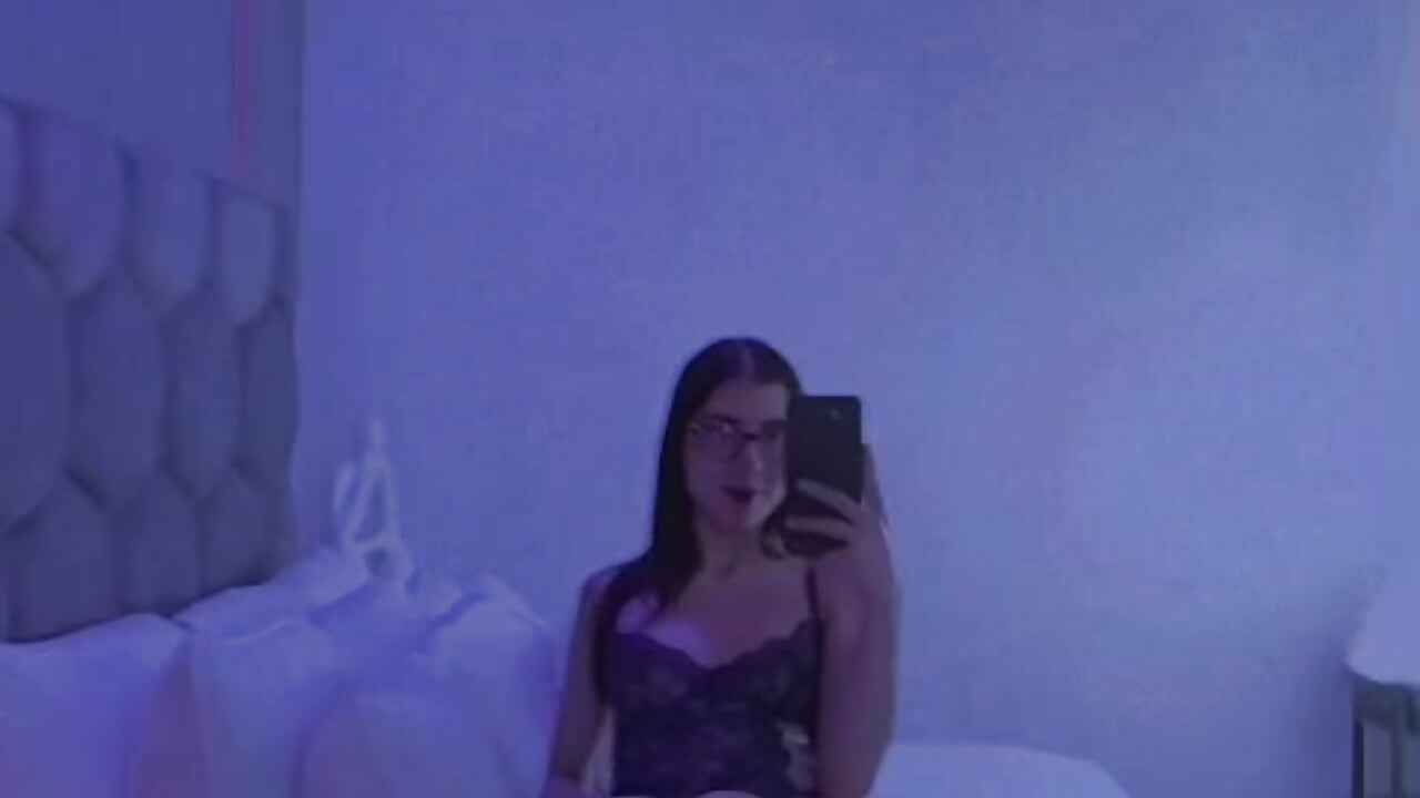 I jave a Dirty mind and a body ready for You 😈💋😏🔥 - Video von LeilaMilleer Cam-Model