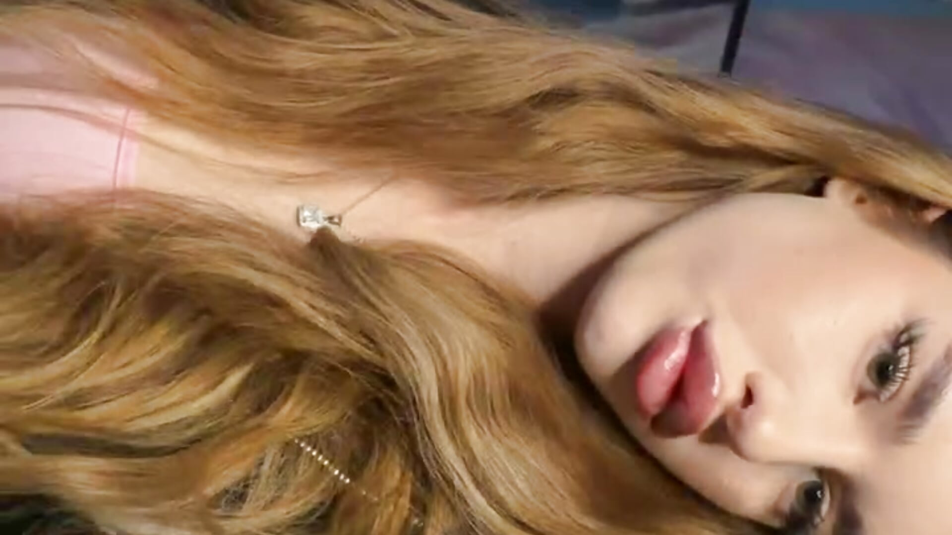 IMG_0753 – video od webkamerové modelky Anna_Lumina