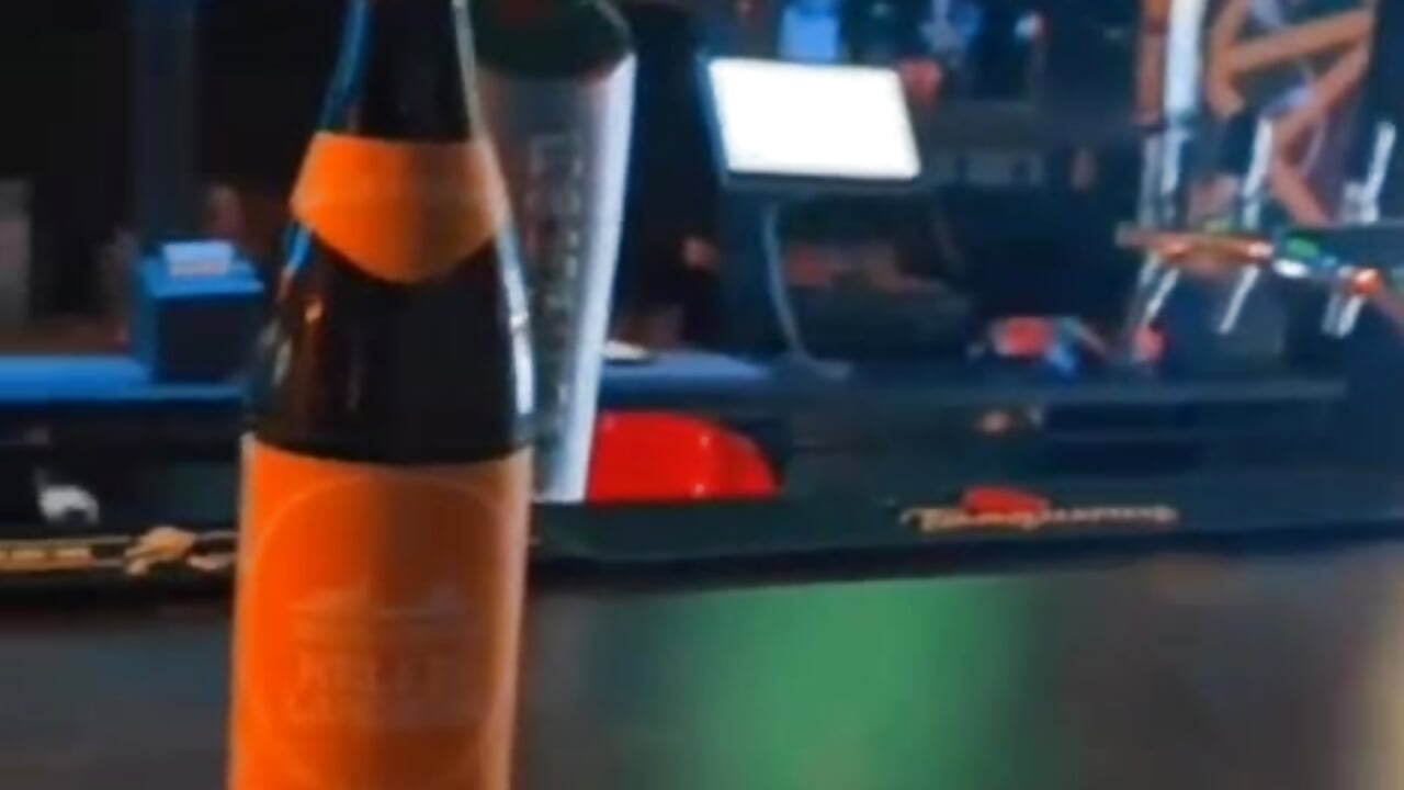 Everyone who wants to come to the party, let's have fun and dance!🕺🏻⚡ - video av Mtwhsh cam model