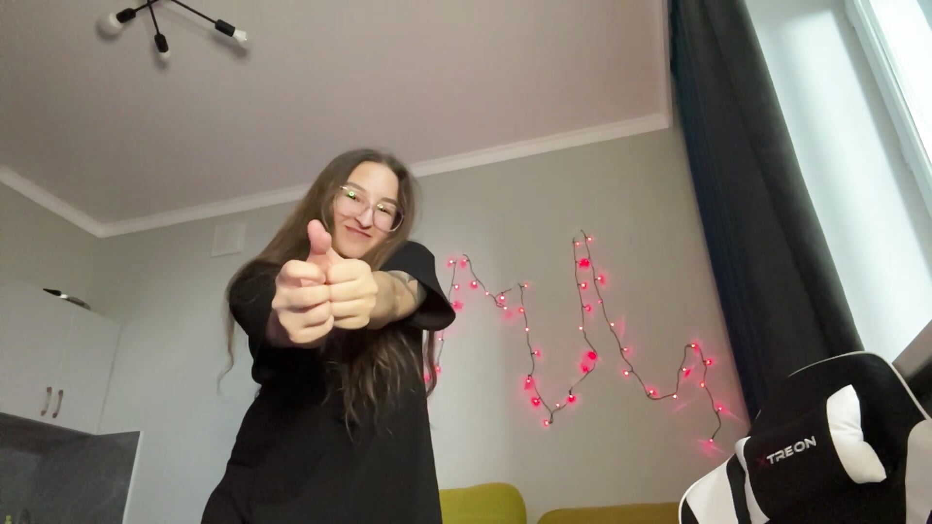 “The Corset Lacing (ASMR)” - video by Mlacutehere cam model