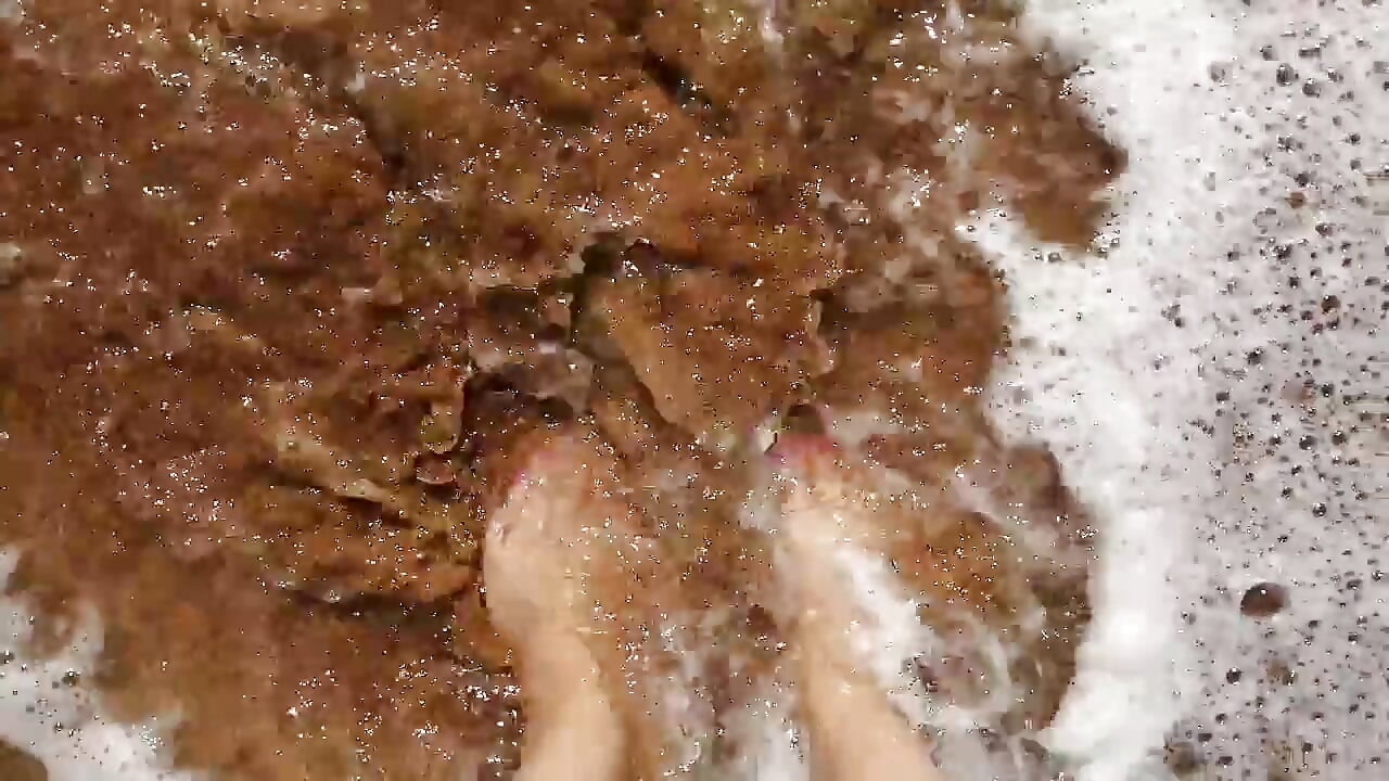 Waves - video by EmilieBrit cam model