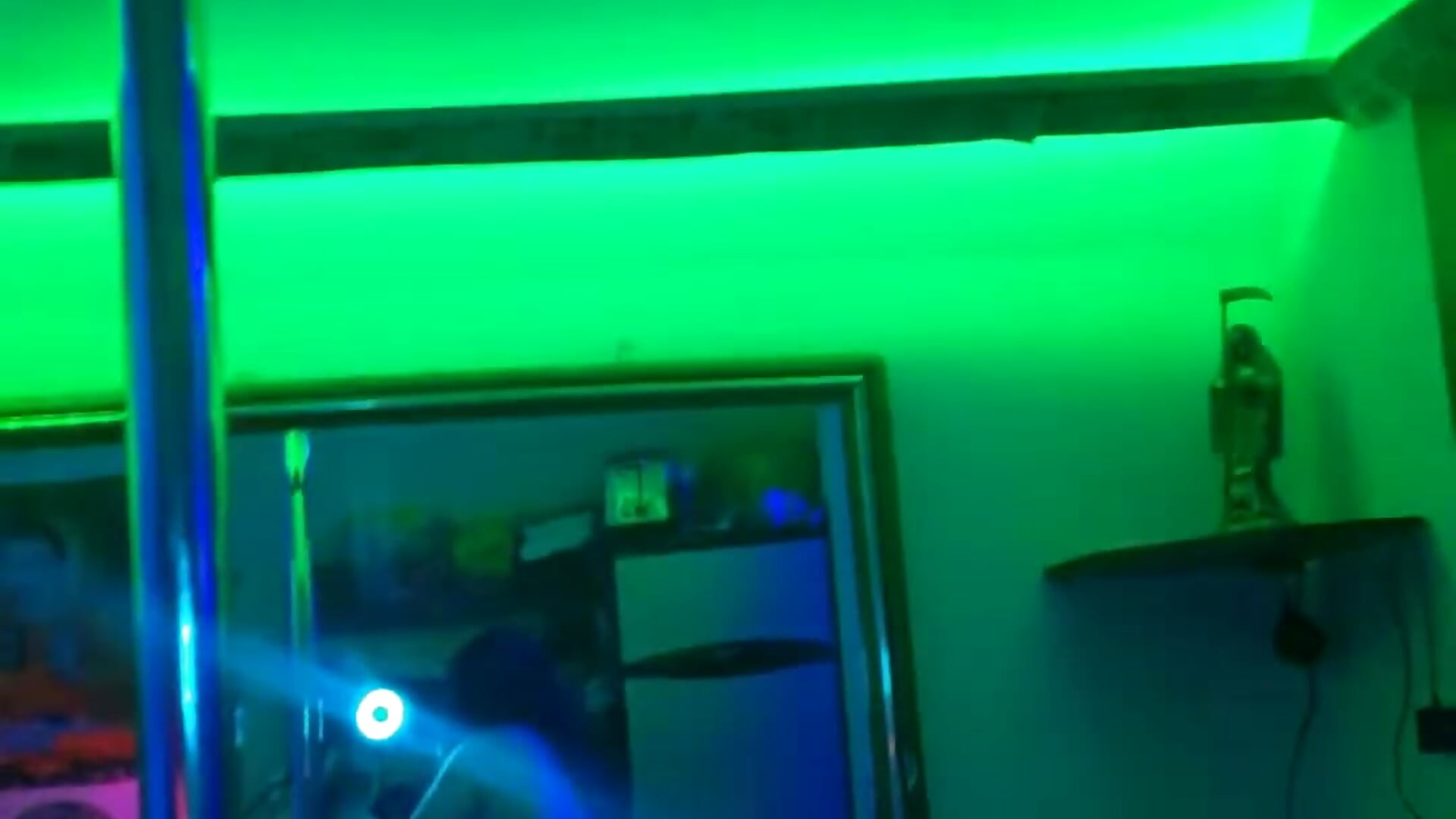 1003 - BusyB1983主播的视频