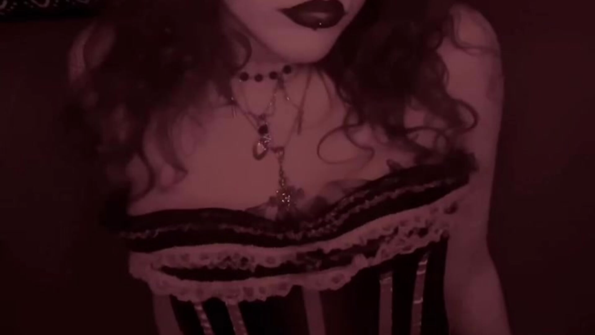 Who dares enter our realm? - วิดีโอโดย CrimsonVampCouple โมเดลแคม