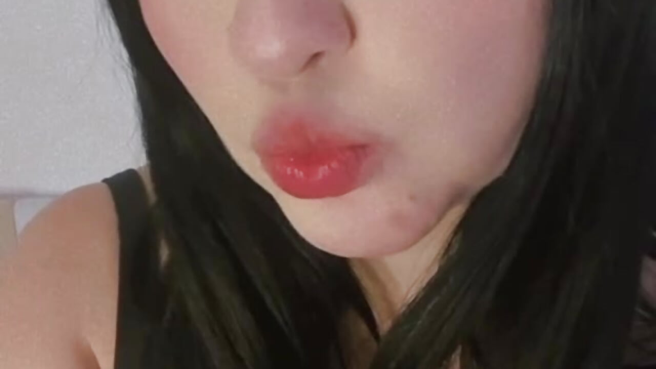 profile-intro-video-1779931797 - video by Victoria_Blaker cam model