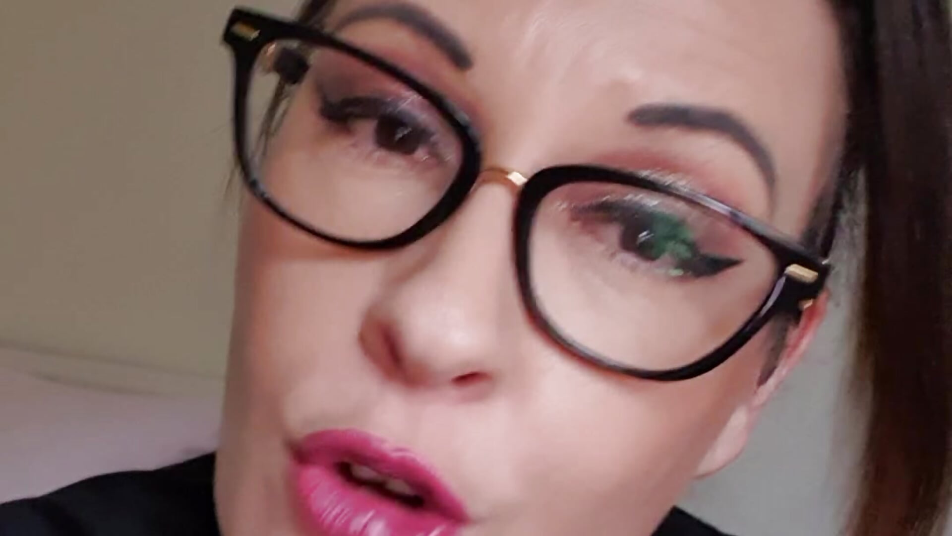 You're A Loser Begging For My Attention But I Think You're Pathetic – video af Humiliatrixxxx cam-model