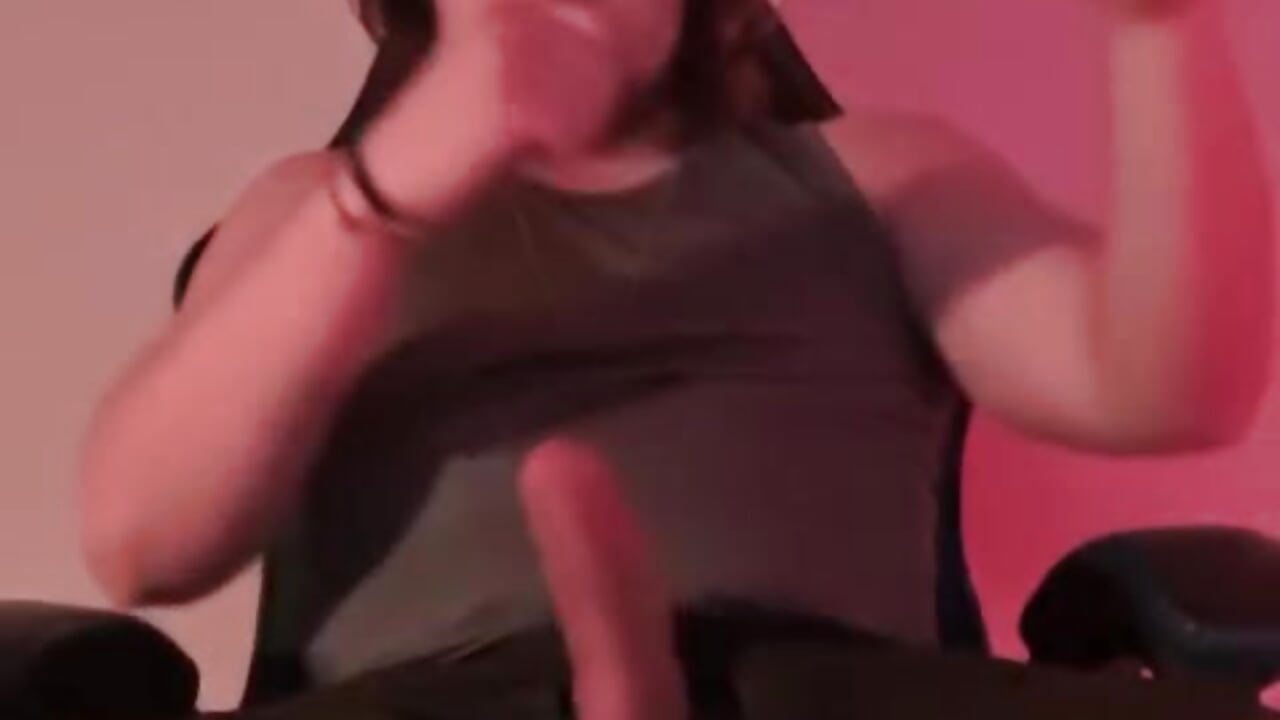 delicious semen everywhere - Video von Derek_Vow Cam-Model