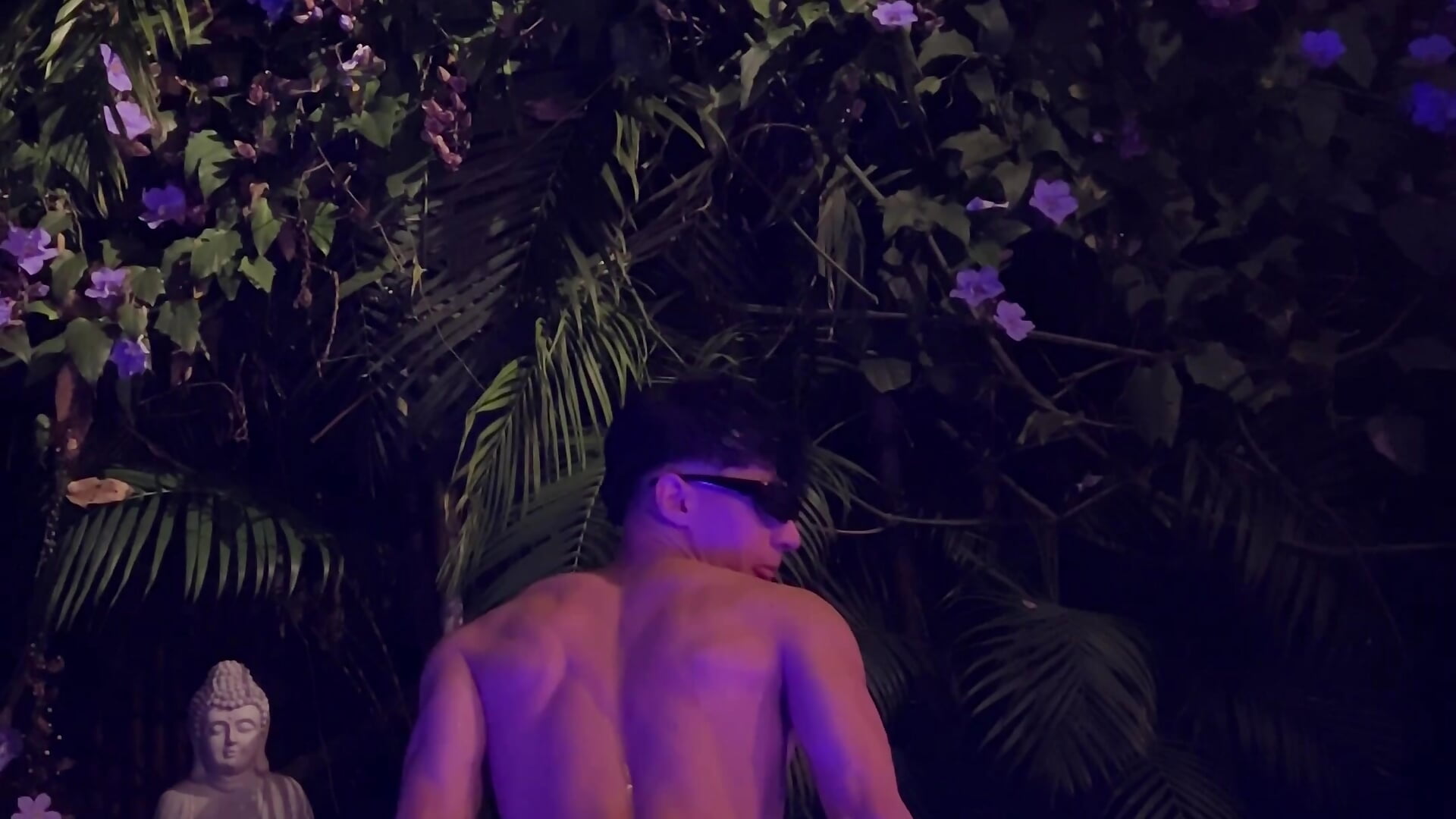 Hi! - video charly_ackerman kameramallilta