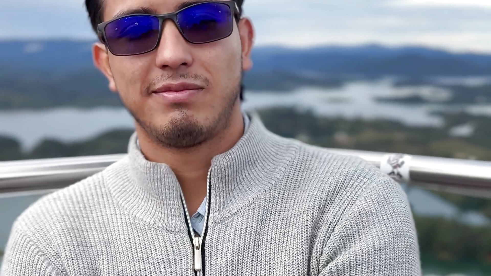 Yo — filmik Latin_dansex, modela(-lki) na kamerkach