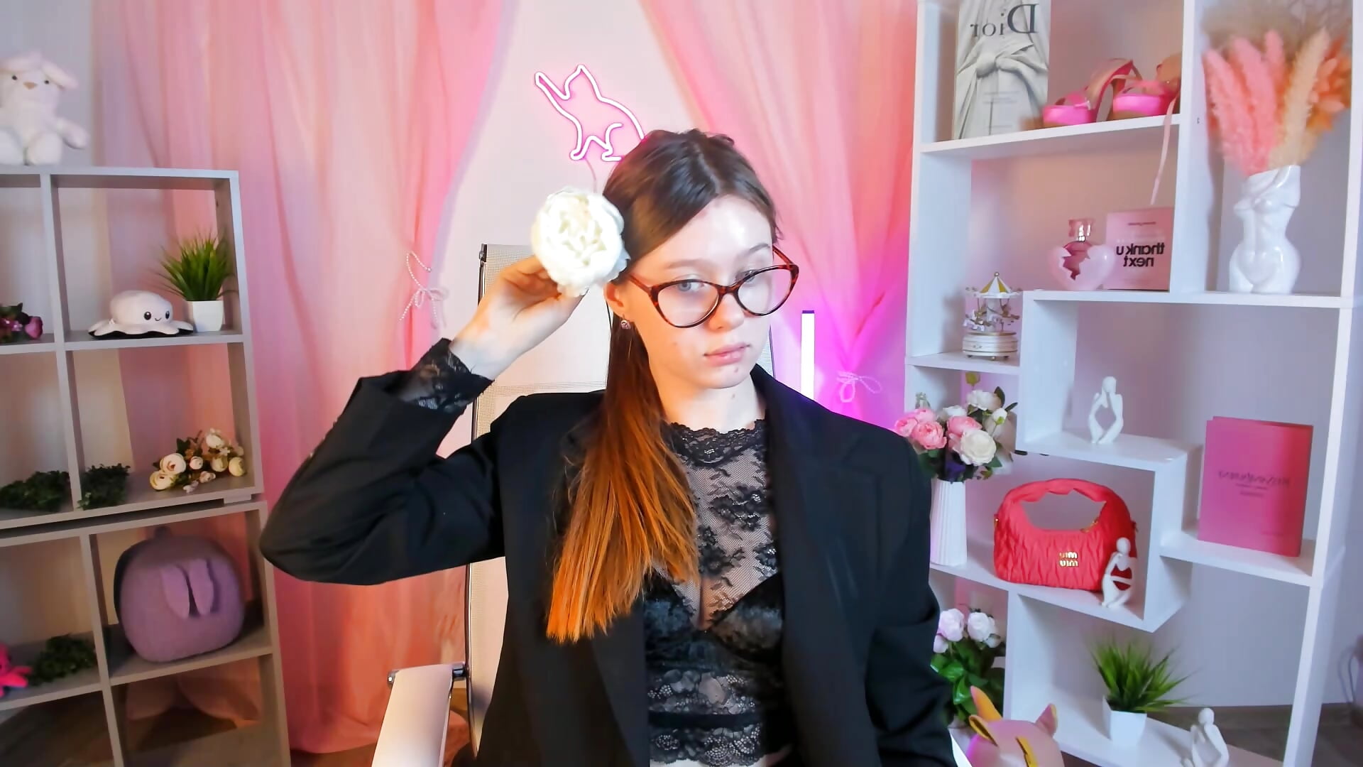 2026-02-14_01-13-12 - video oleh CelestineMauriac kamera model