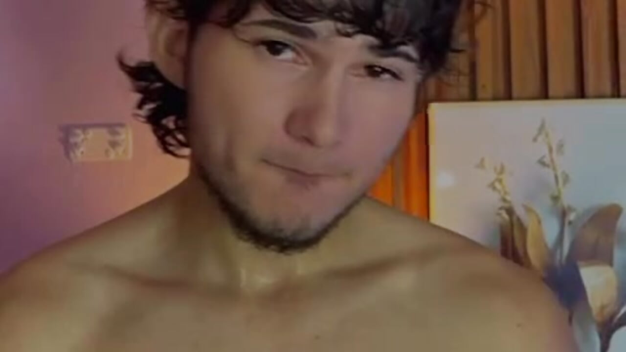 me - відео від вебкаммод елі jhossua_xxx