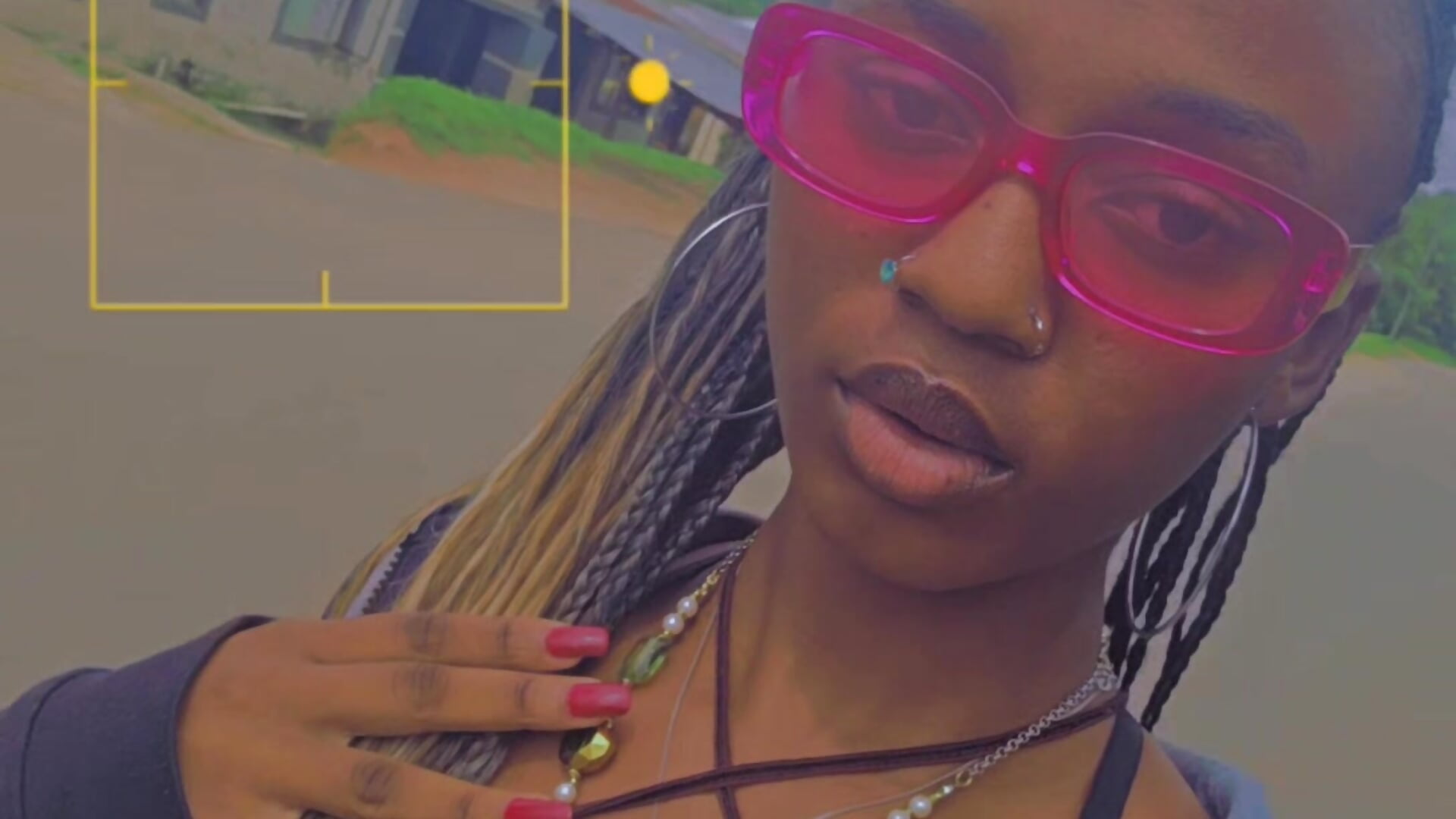 1000035389 - video by CashmerQueen cam model