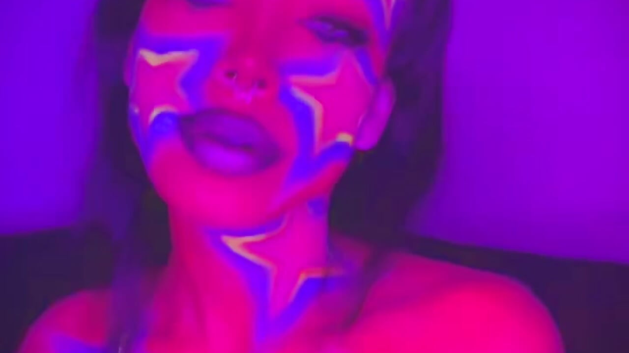 your neon girl ❤️‍🔥 - vídeo de la modelo de cam LanaOficial